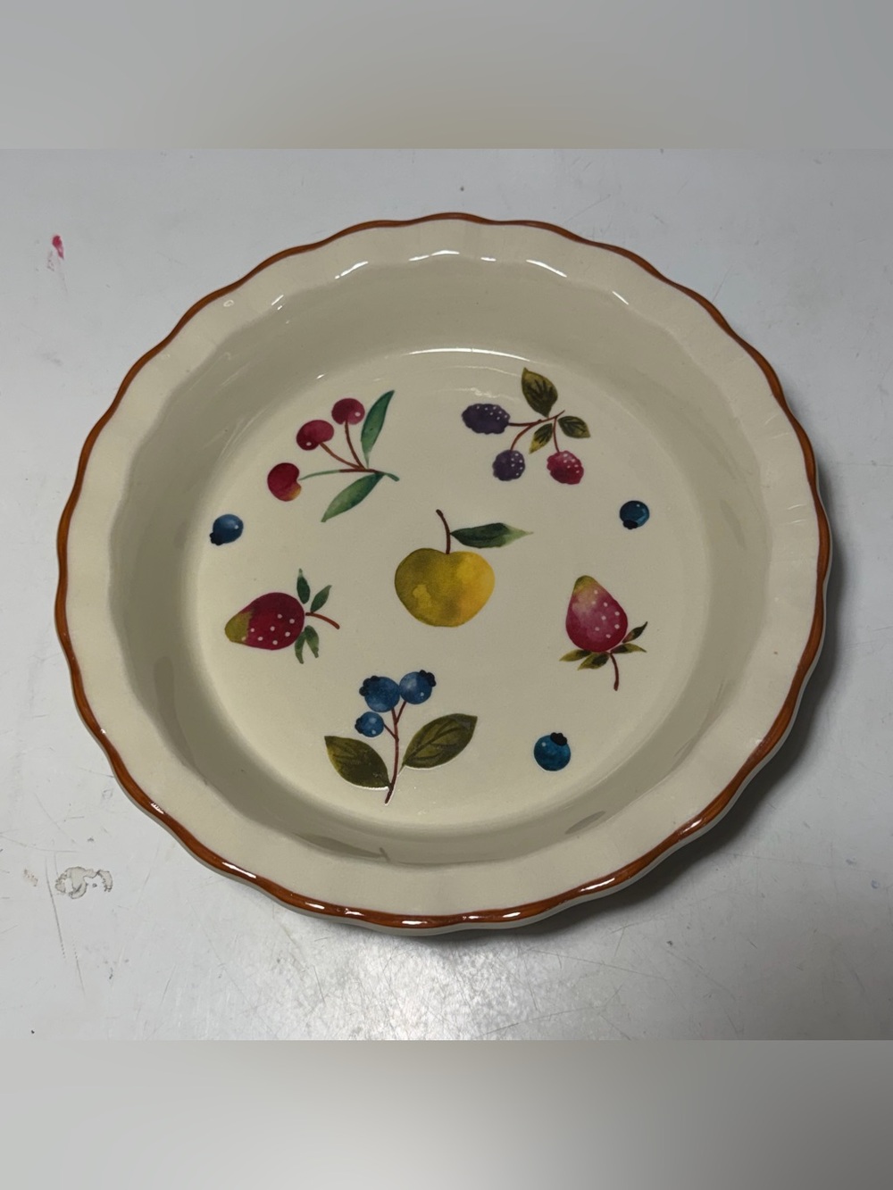 Longaberger Cream Ceramic Fruit Pattern Pie Plate  with Brown Rim NEW